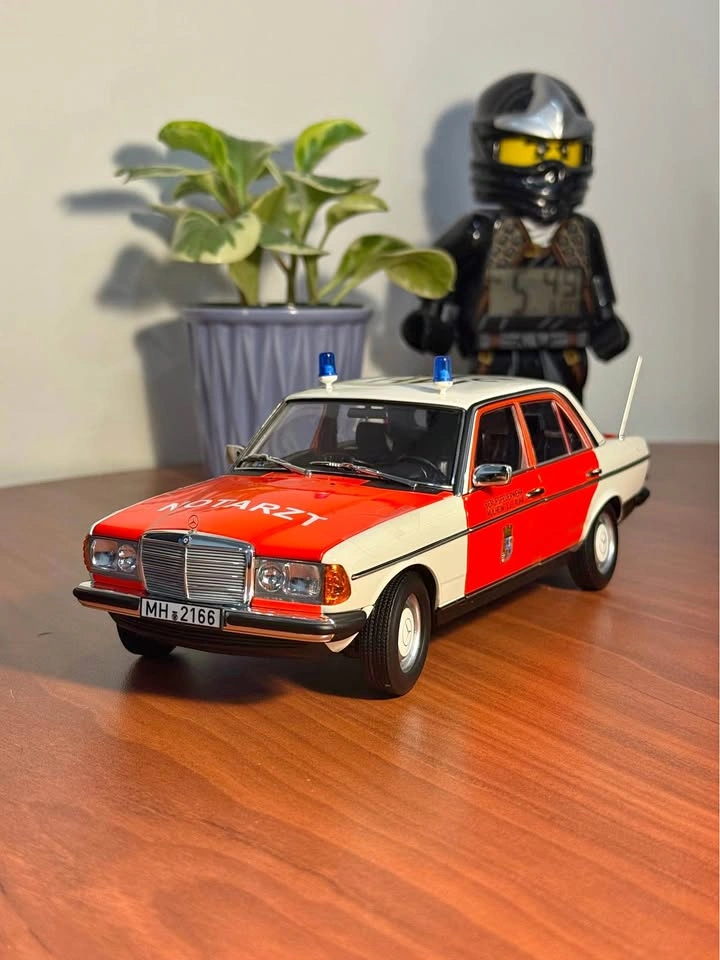 Mercedes-Benz W123 German Emergency Services 1/18 Model by Norev
