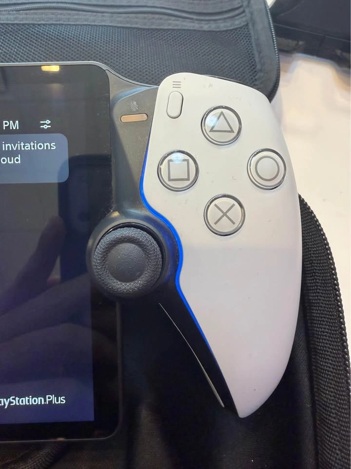 PlayStation Portal with Carrying Case - PS portal - photo 5