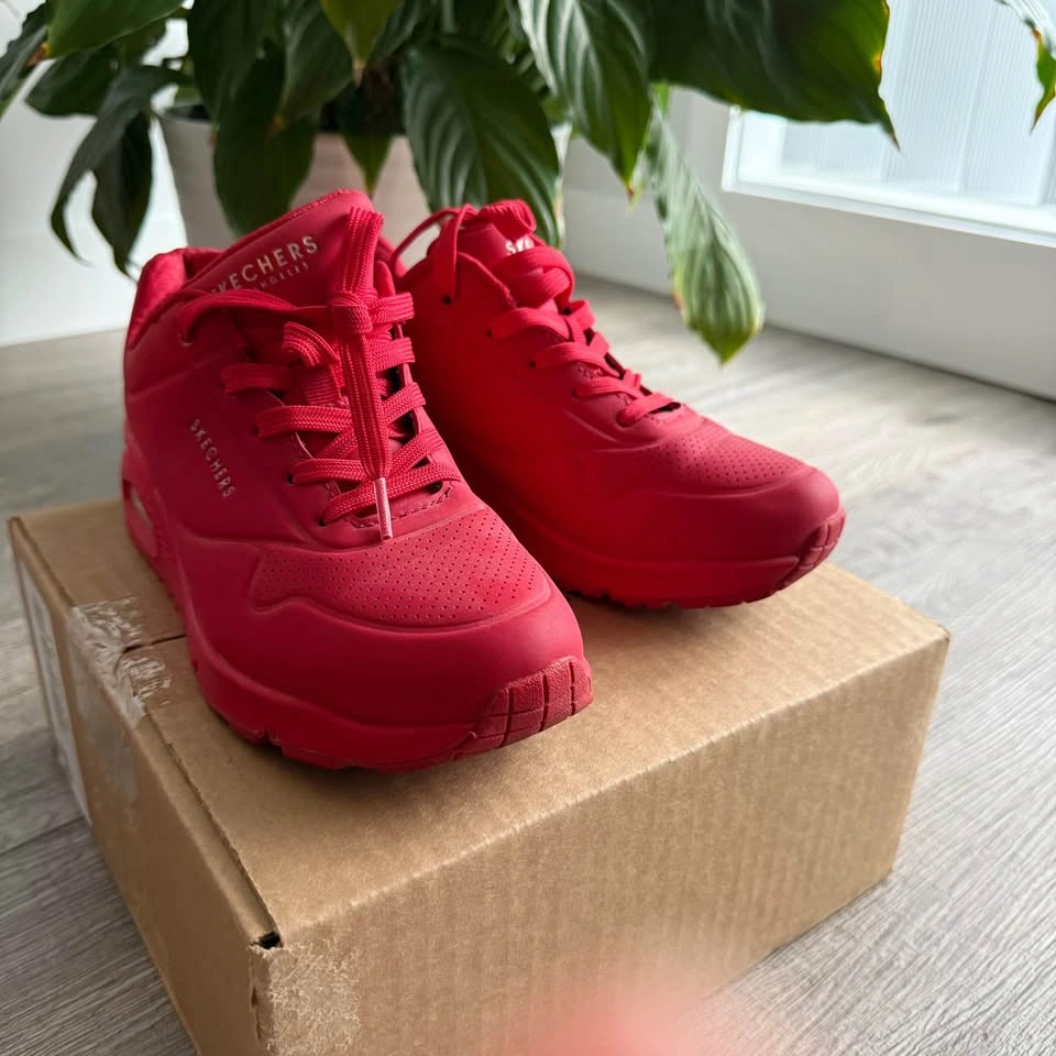 Red Skechers Sneakers - photo 2