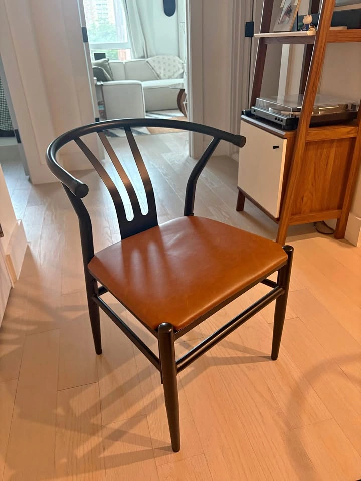 4 Modern Dining Chairs - pick up ASAP