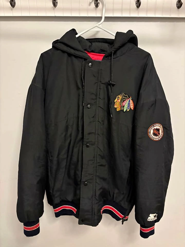 Vintage Chicago Blackhawks Puffer Jacket (Men’s Medium)