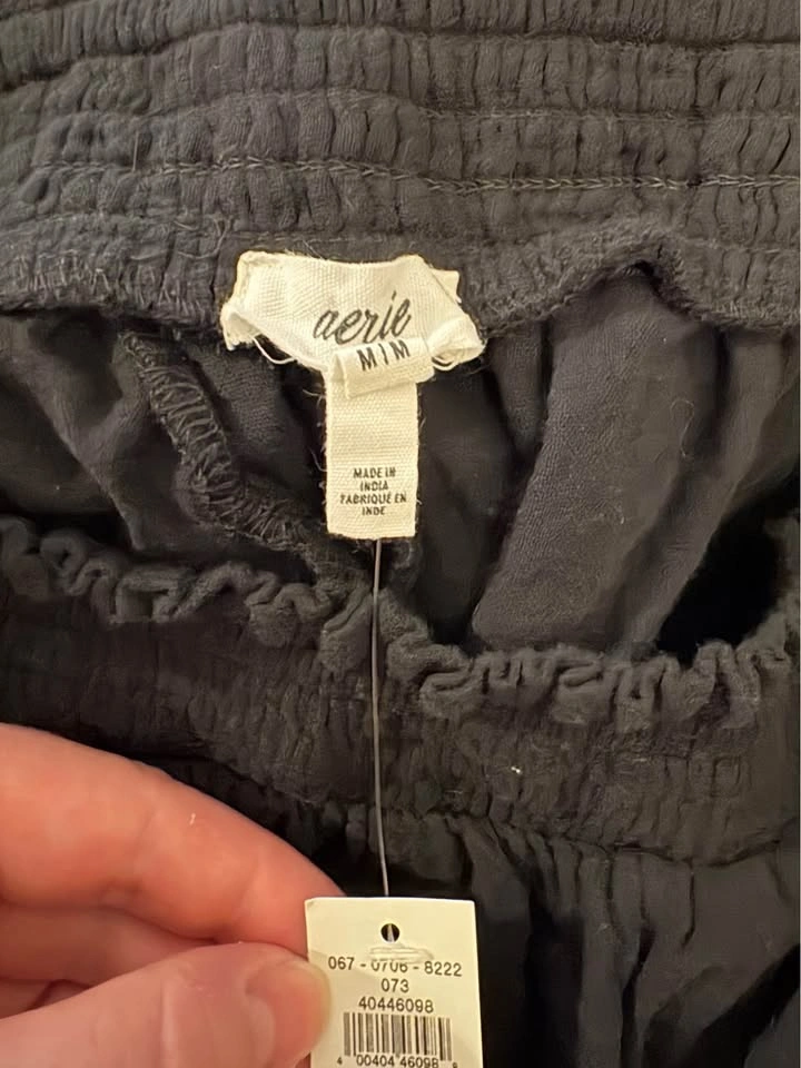 New Aerie Black Crinkle Shorts (Size Medium) - photo 2