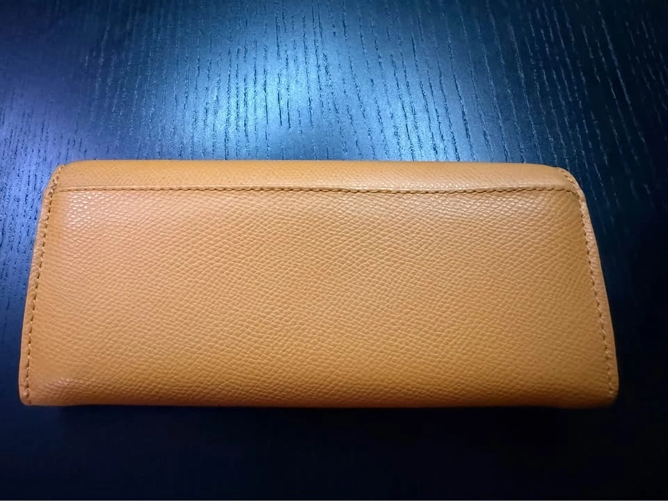 Coach Long Wallet - Almost New - photo 2