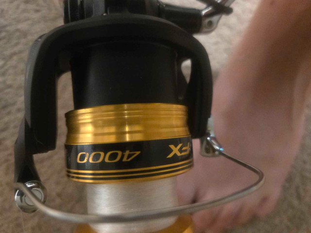 6 foot antique lucky rod and never used Shimano reel - photo 2