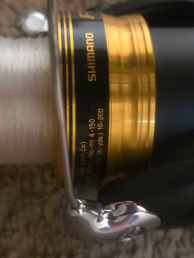 6 foot antique lucky rod and never used Shimano reel - photo 3