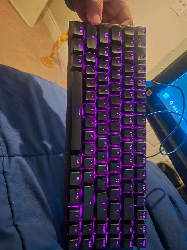 pro LED lighting reactive gaming keyboard thumbnail