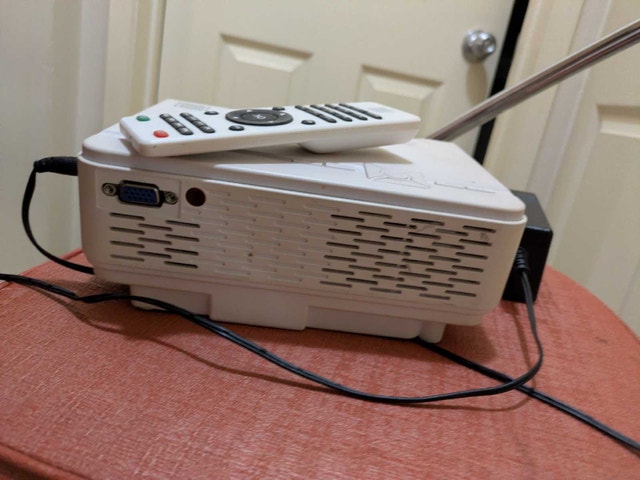 RCA Projector - photo 3