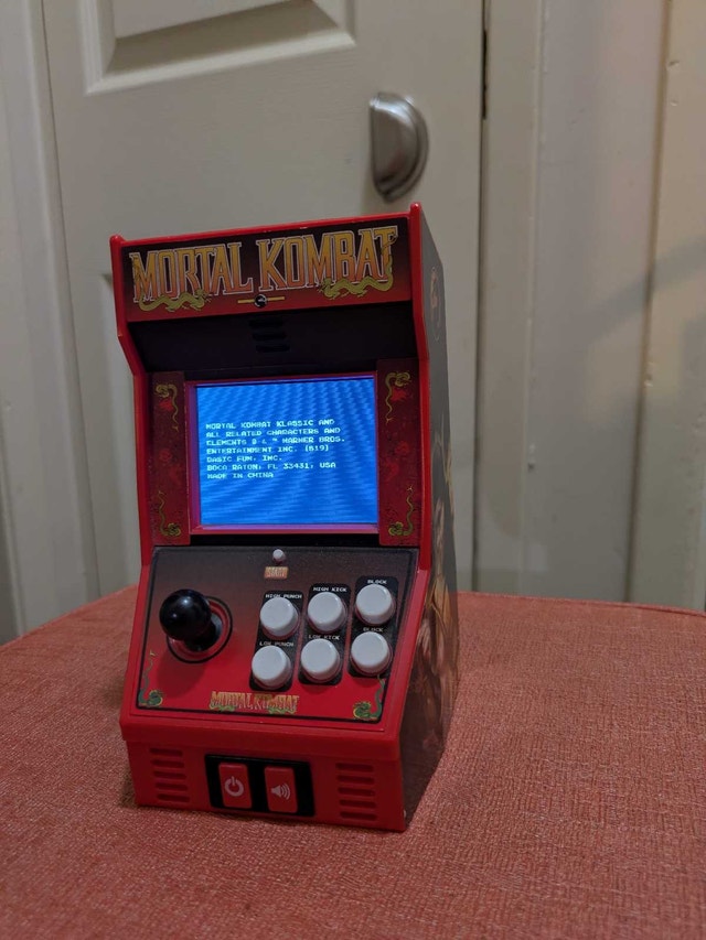 My Arcade Mortal Kombat Micro Player - photo 3