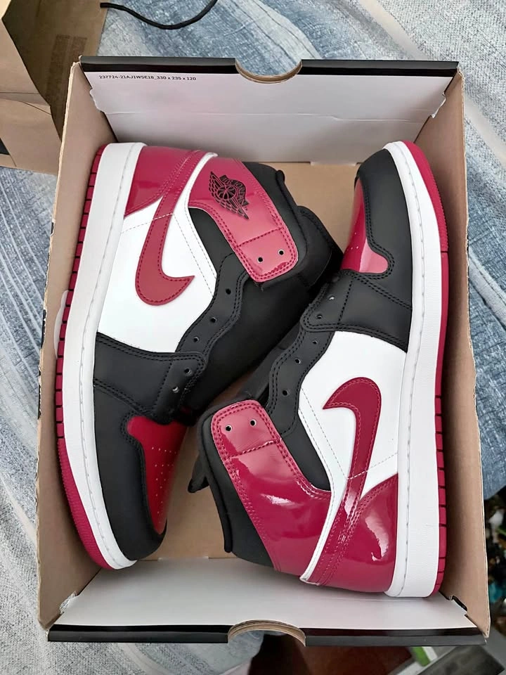 Jordan 1 Patent Bred Toe Size US 10.5 mens (firm price, no trade