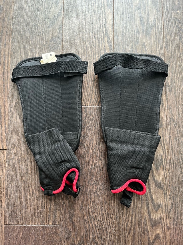 Umbro Shin Guards - photo 2