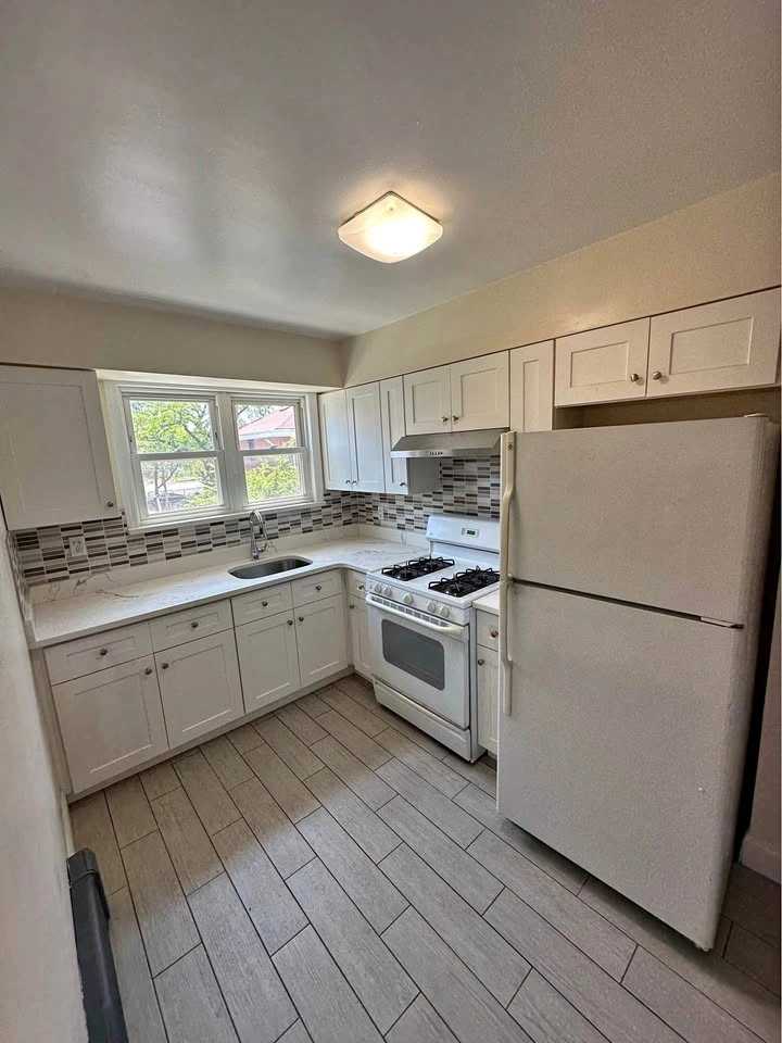 2 bed 1 bath for rent