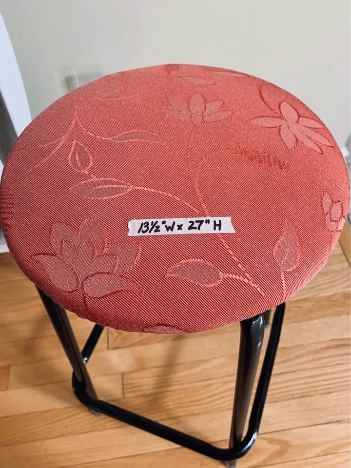 Bar Stool image indicator(2)