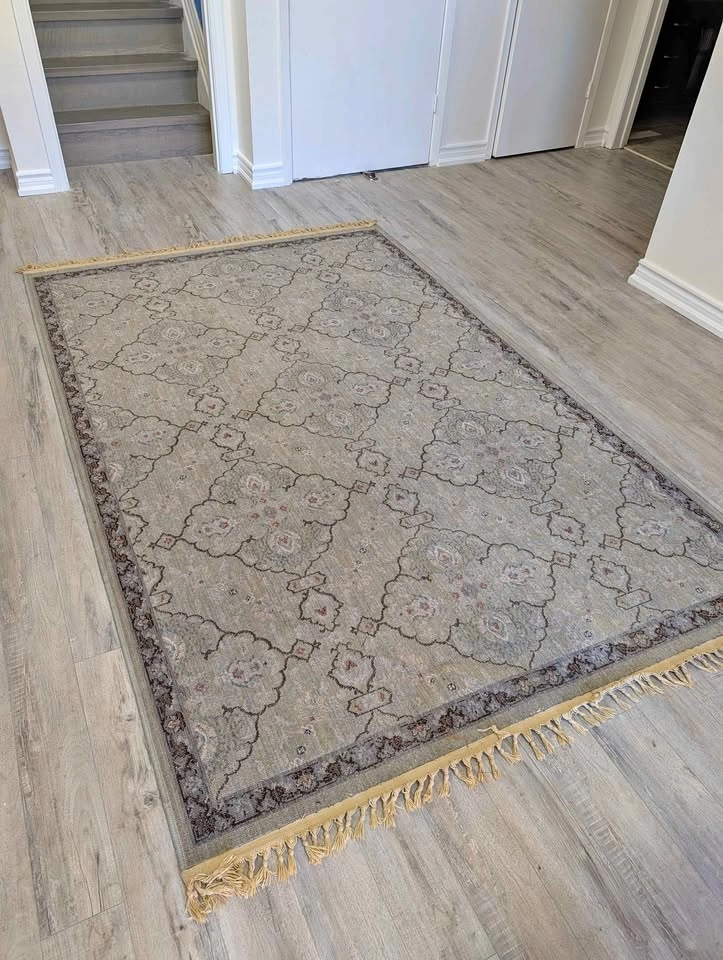 Premium 100% Wool Rug
