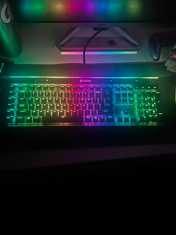 Corsair K95 RGB Platinum Mechanical Gaming Keyboard