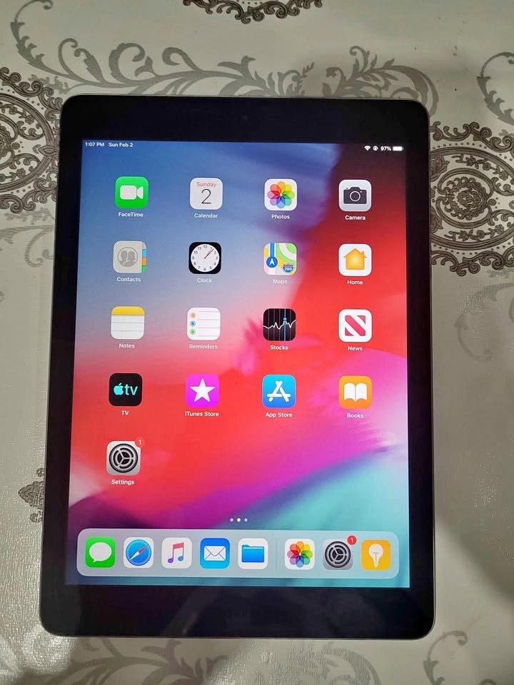 iPad Air (16GB) - Good Condition