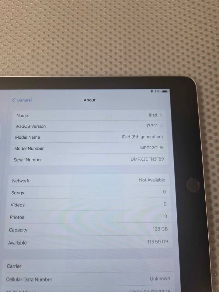 Apple iPad 6th Gen 128GB Wi-Fi + Cellular | 95% Battery - photo 5
