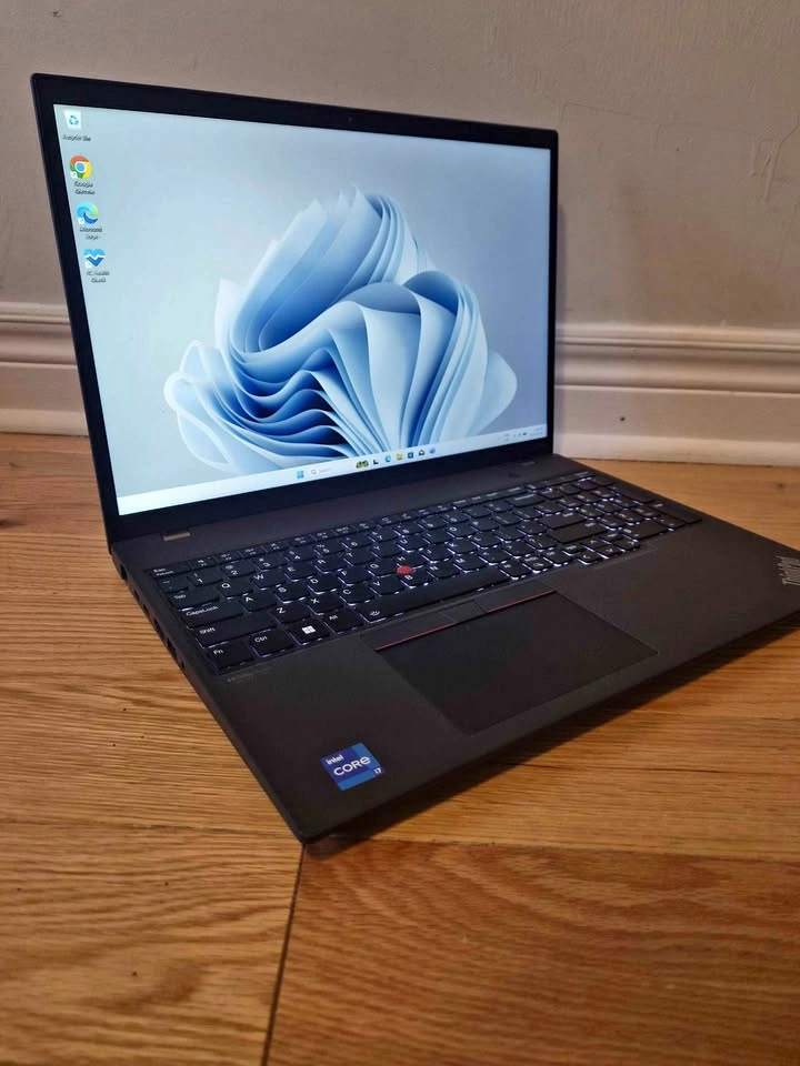 Lenovo ThinkPad P16s Gen 1 – i7 12th Gen | 32GB RAM | 512GB SSD