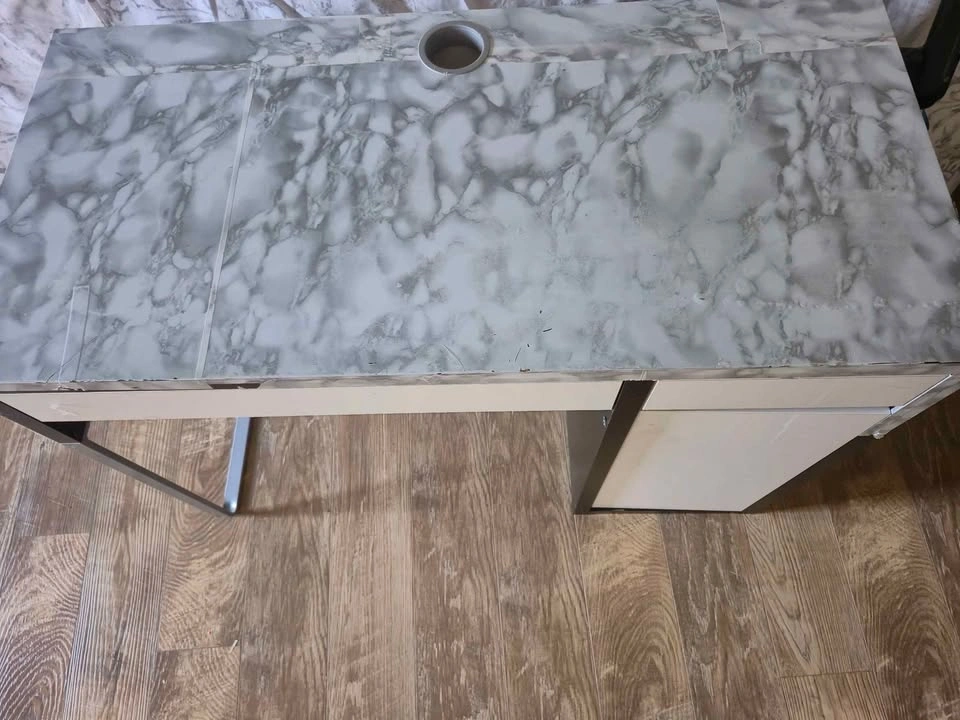 Ikea Micke Desk $30 - photo 5