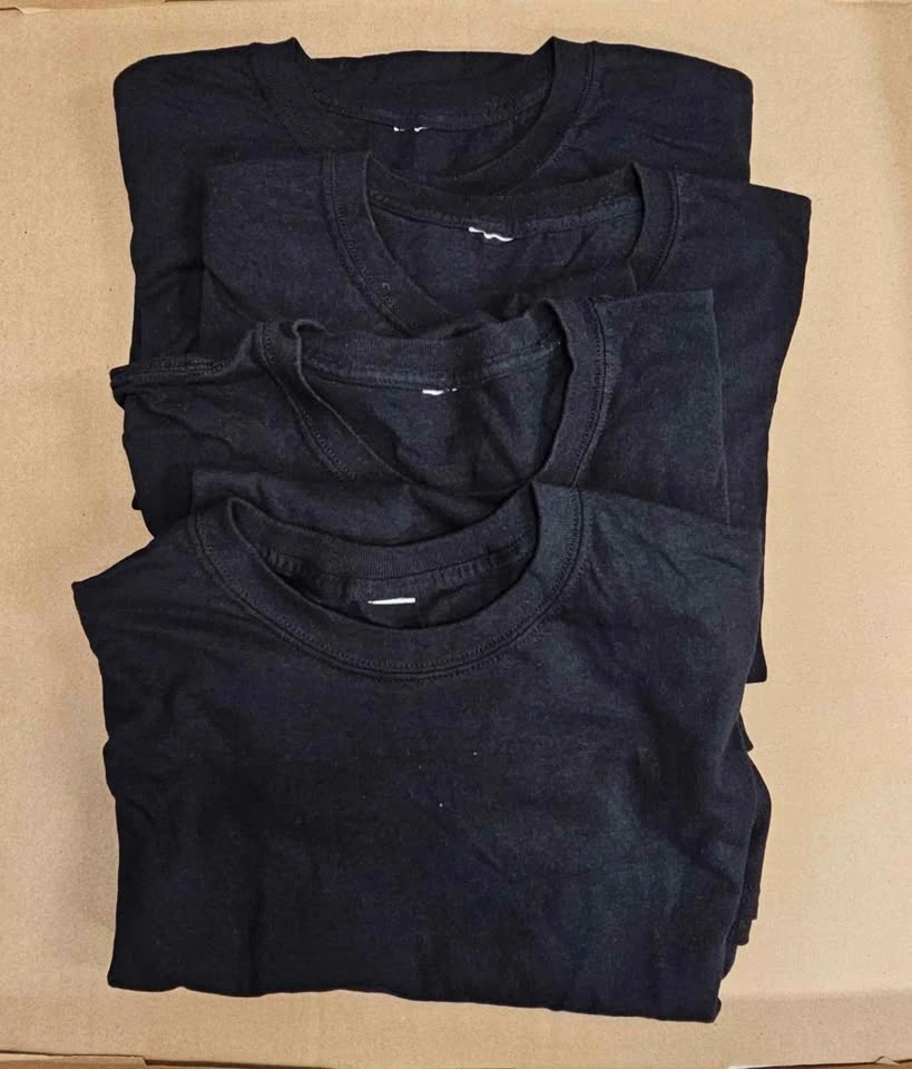 4 Plain Black Heavyweight T-Shirts - Size L - photo 2
