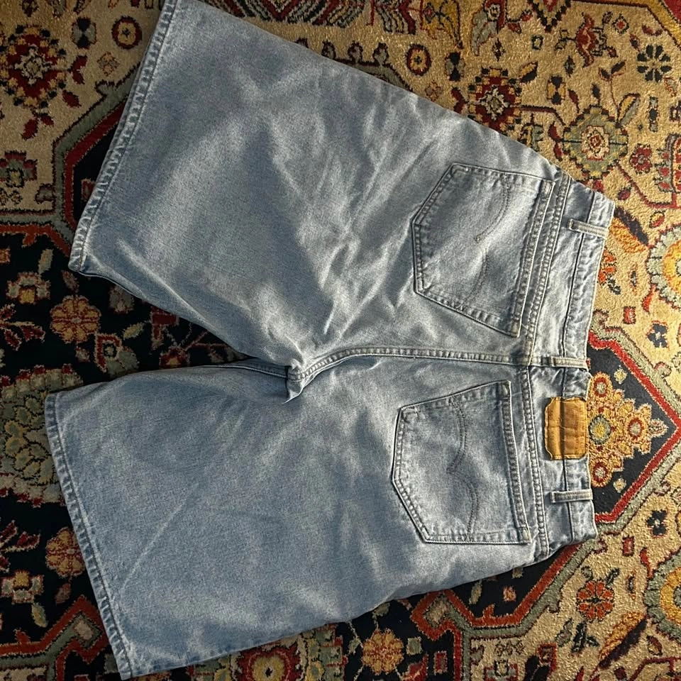 Vintage 1997 Levi’s 560 Loose Fit Denim Shorts - Made in Canada - photo 2