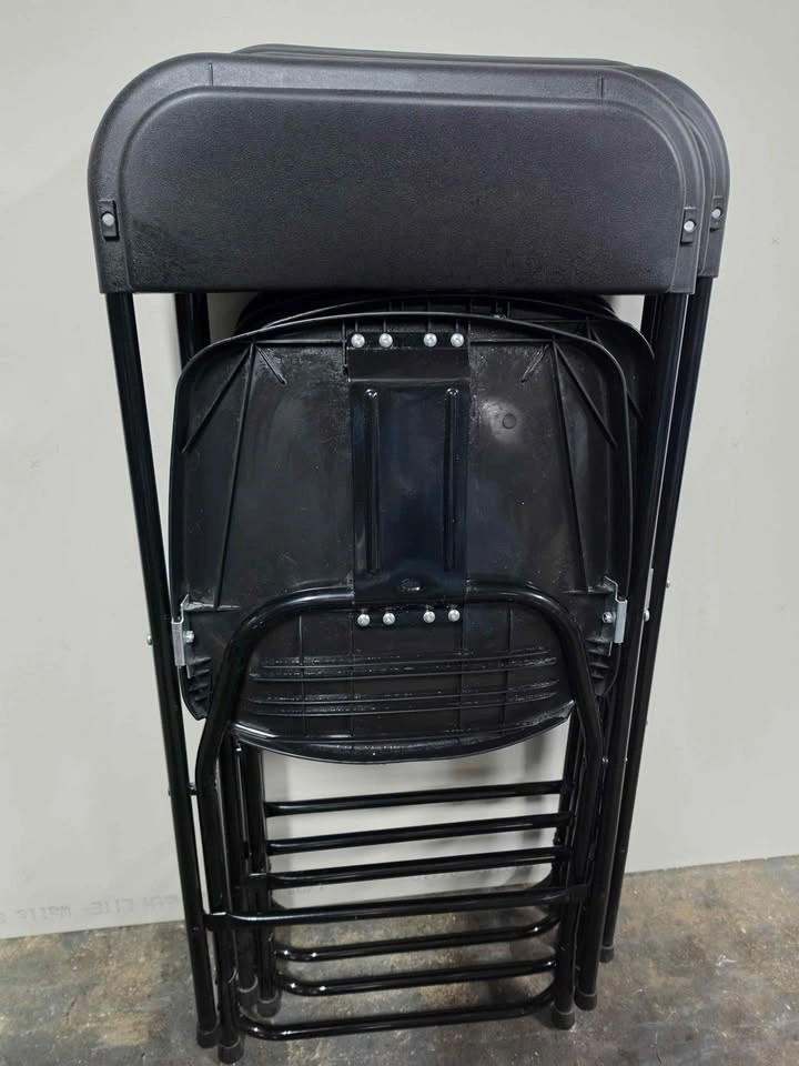 4 chairs $32 - photo 3