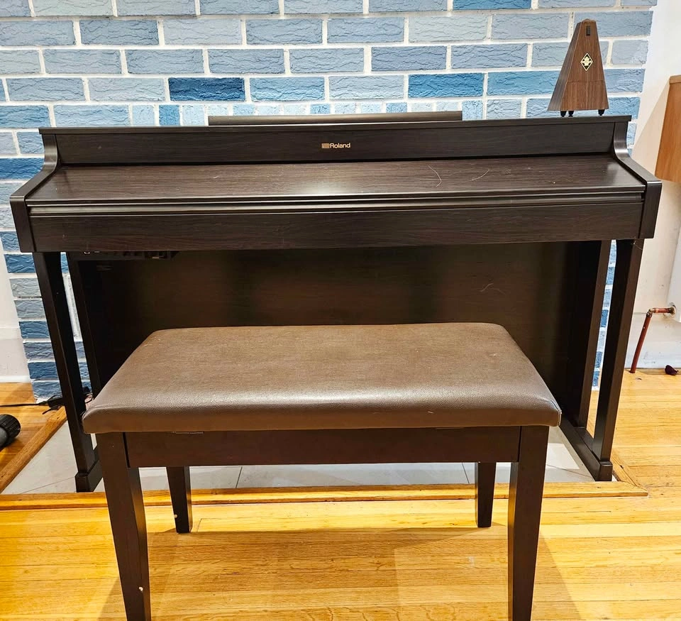 Roland HP603 Premium Digital Piano with Bench - photo 2