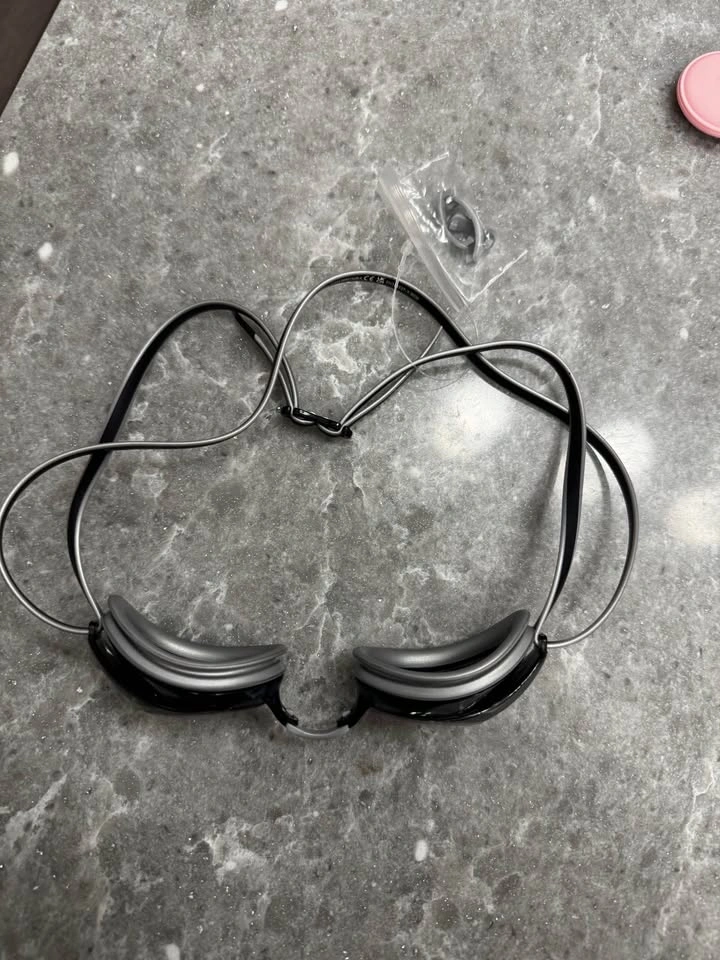 Swimming Goggles - photo 2