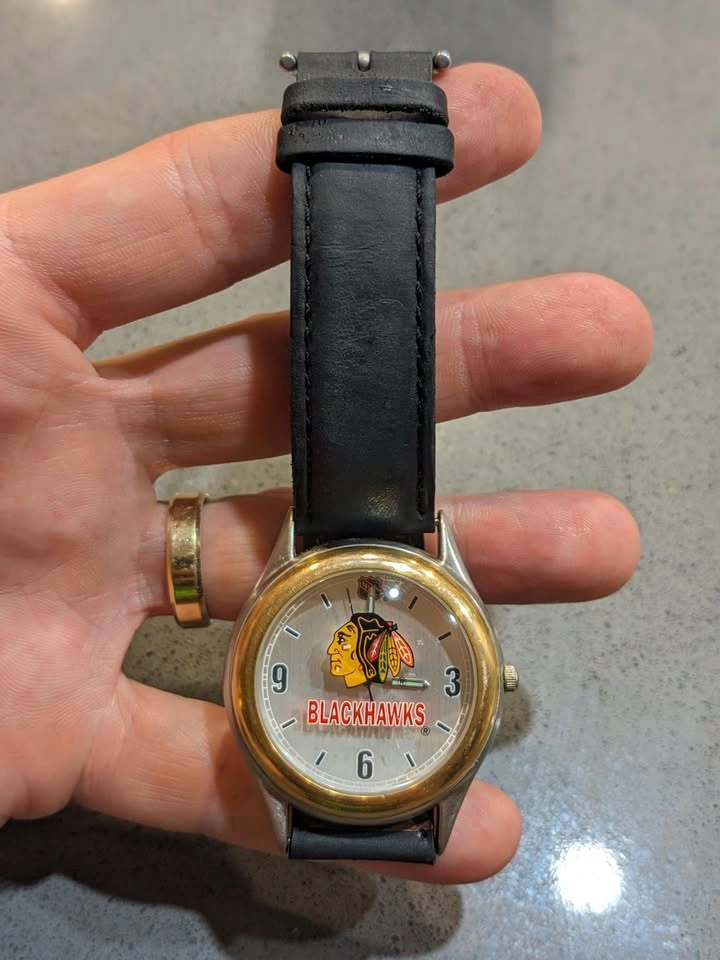 Men's watch - Limited Edition NHL Chicago Blackhawks - photo 2