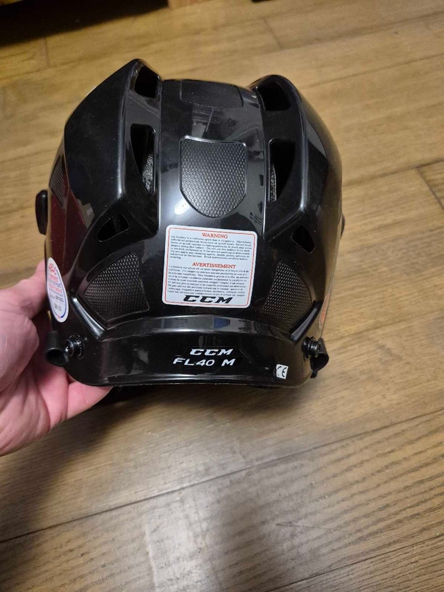 CCM helmet medium - photo 2