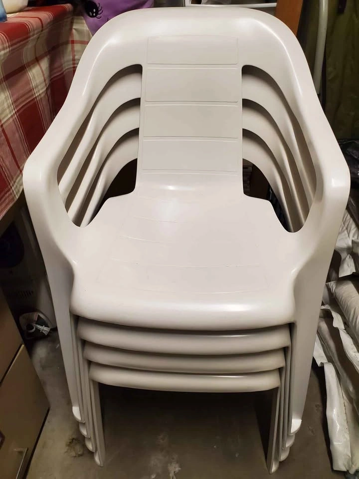 Set of 4 White Plastic Stacking Patio Chairs - photo 3