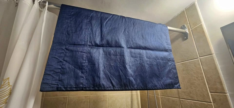 Short Black-Out Curtain
