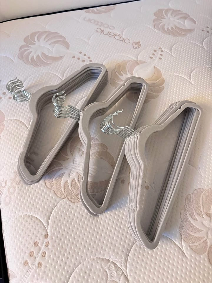 Velvet hangers 3 set of 10