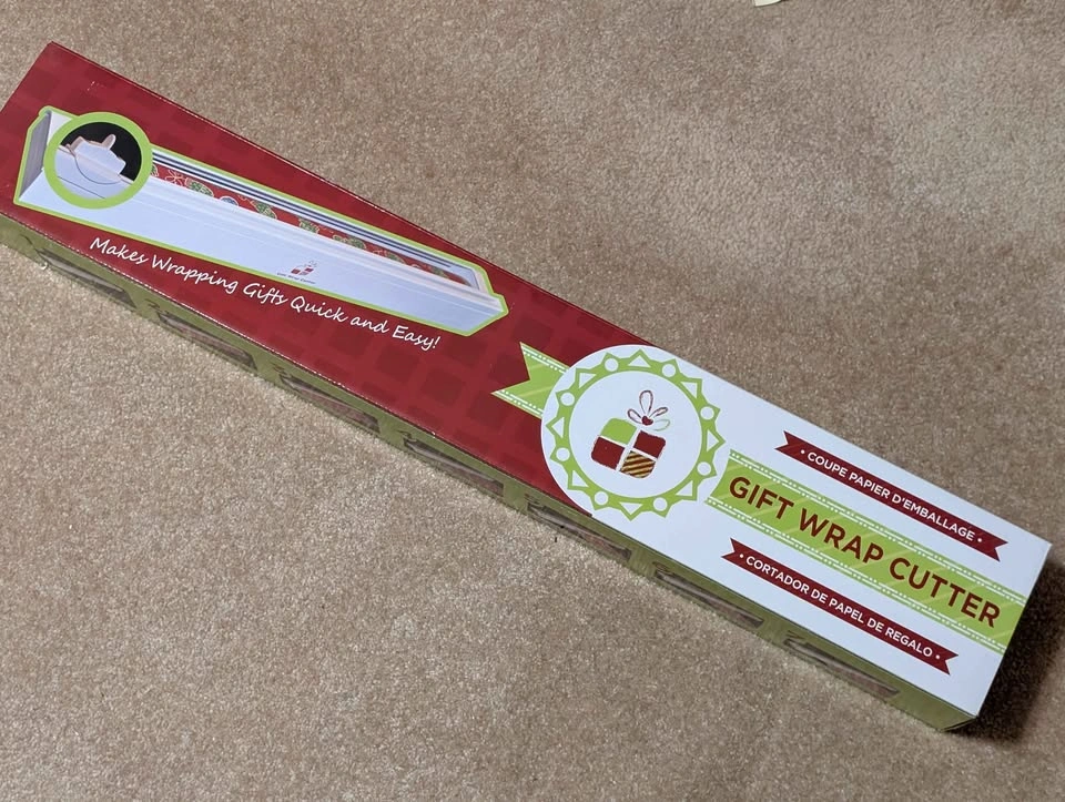 Gift Wrap Cutter - photo 2
