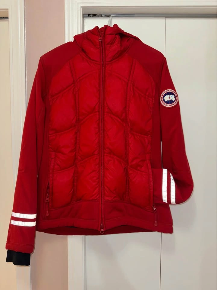Canada Goose Hybridge Down Jacket - women’s L - photo 3