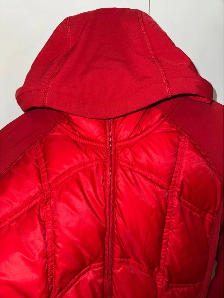 Canada Goose Hybridge Down Jacket - women’s L - photo 5