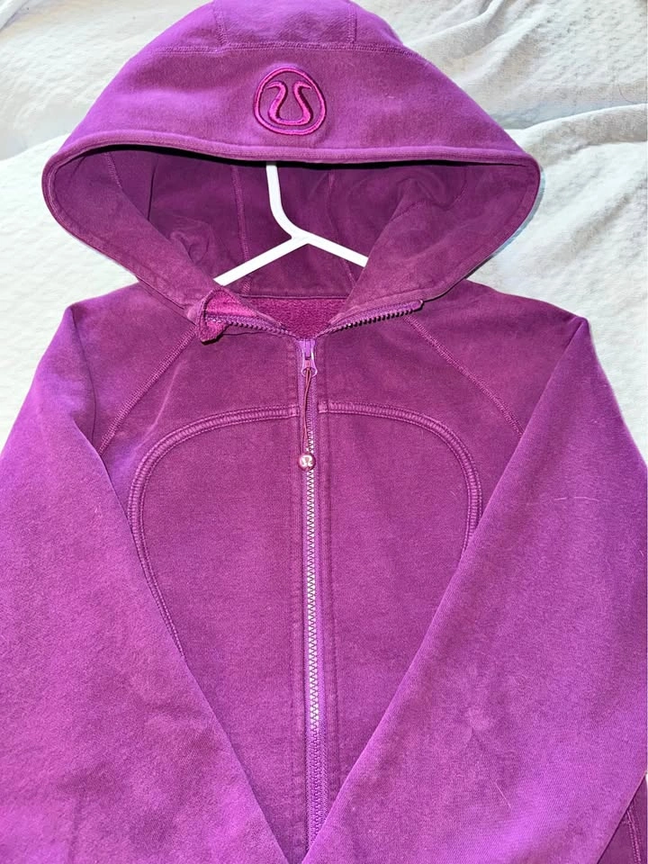 Vintage Lululemon, classic scuba