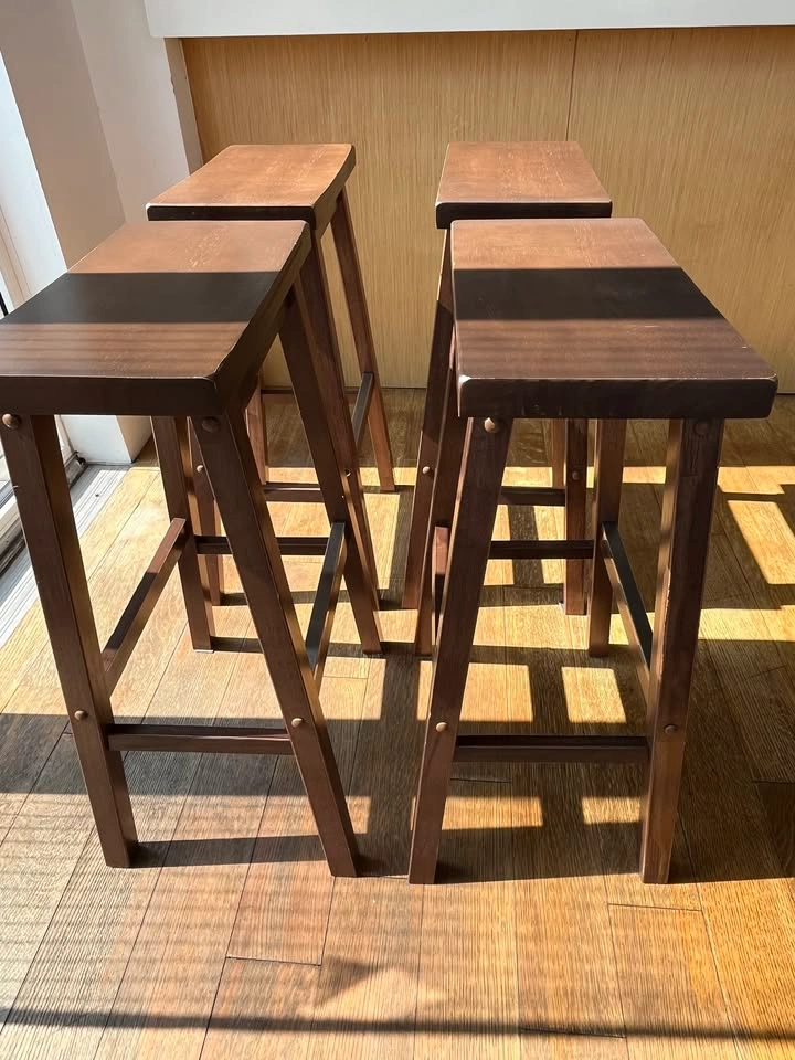 Set of 4 wood bar stools - photo 4