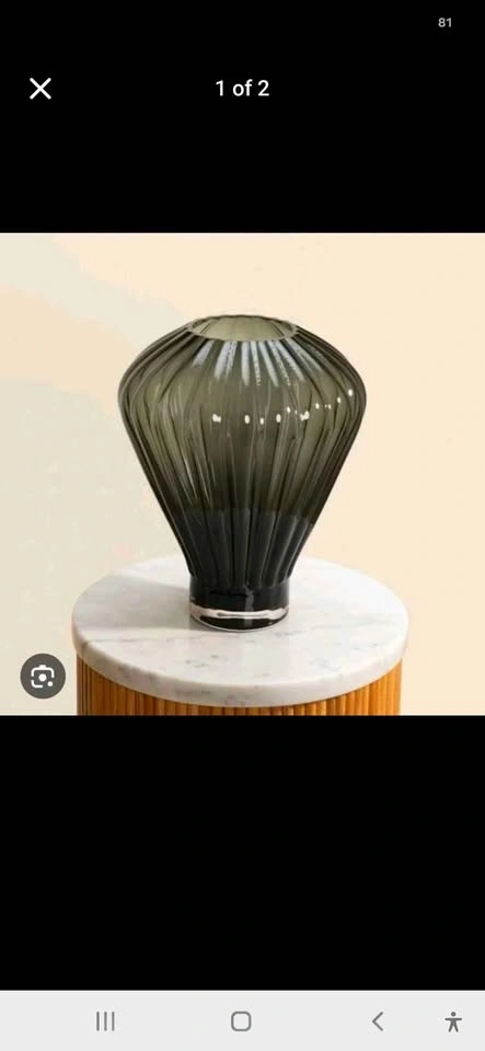 NEW Modern Fluted Smoked Glass Vase - photo 3