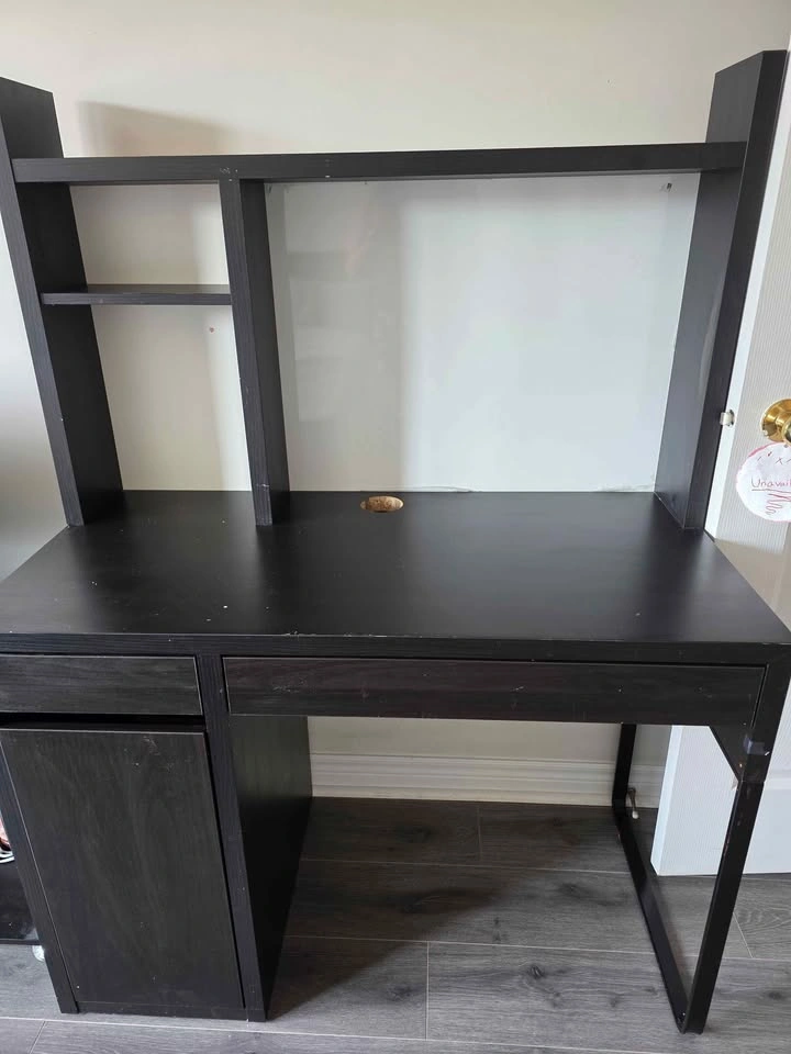Ikea desk in black colour - photo 4
