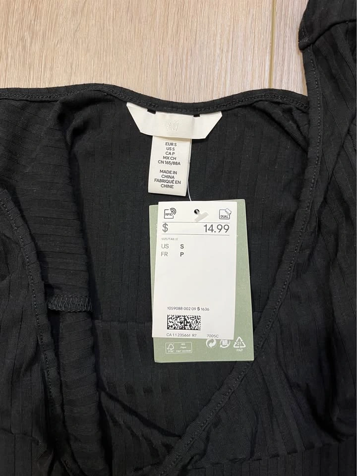 H&M Black Ribbed Scoop-Neck Short Sleeve T-Shirt - Size S - photo 2