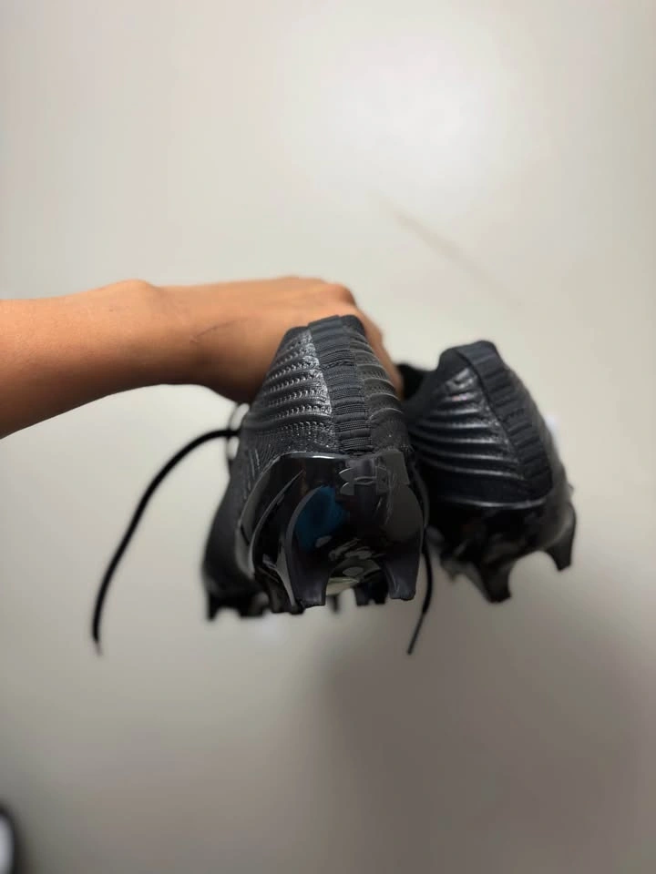 Football cleats - photo 3