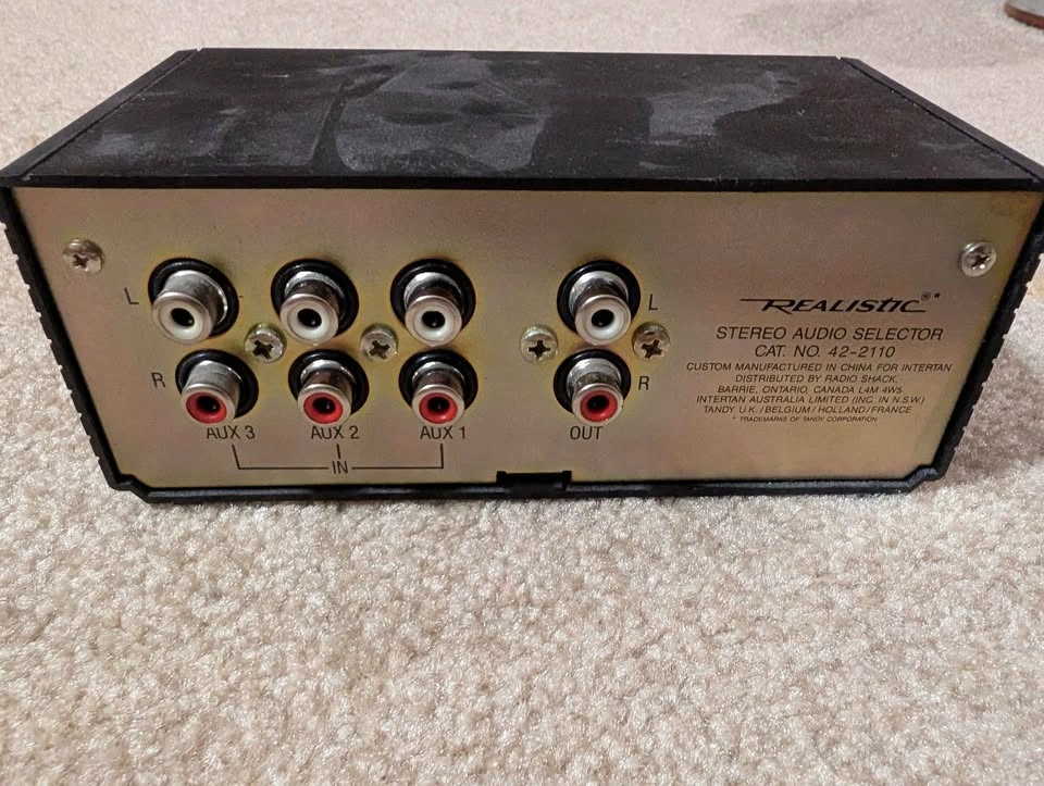 Realistic Stereo Audio Selector - photo 2