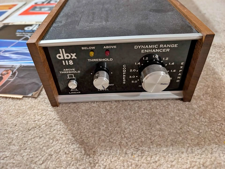 dbx 118 Dynamic Range Enhancer