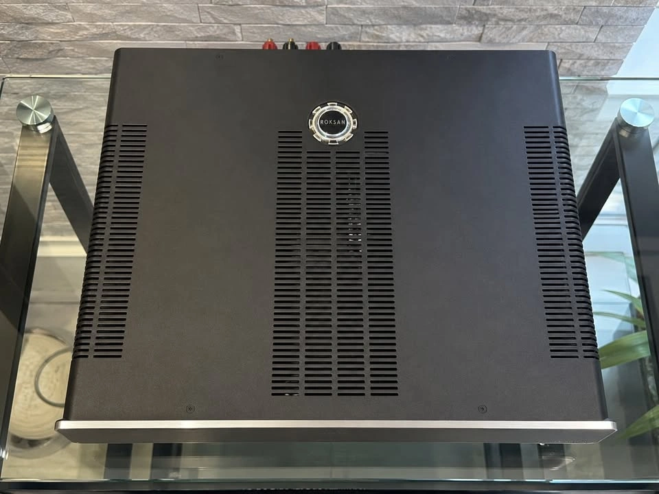 Roksan Kandy K3 Integrated Amplifier – Like New – 140W x 2 - photo 3