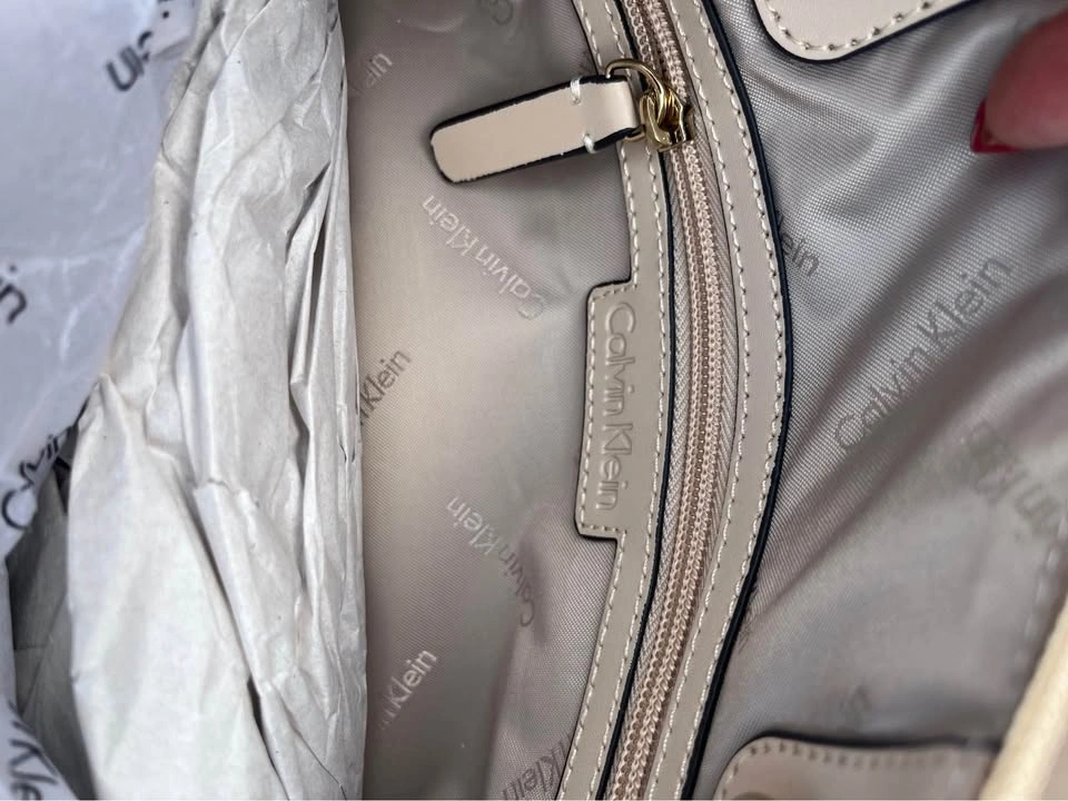 Calvin Klein Tote Bag Cash Only & Pick up Only - photo 5
