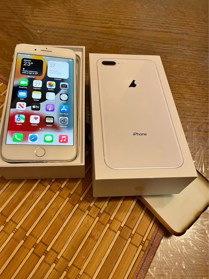 Apple iPhone 8 Plus 64GB Battery 71%