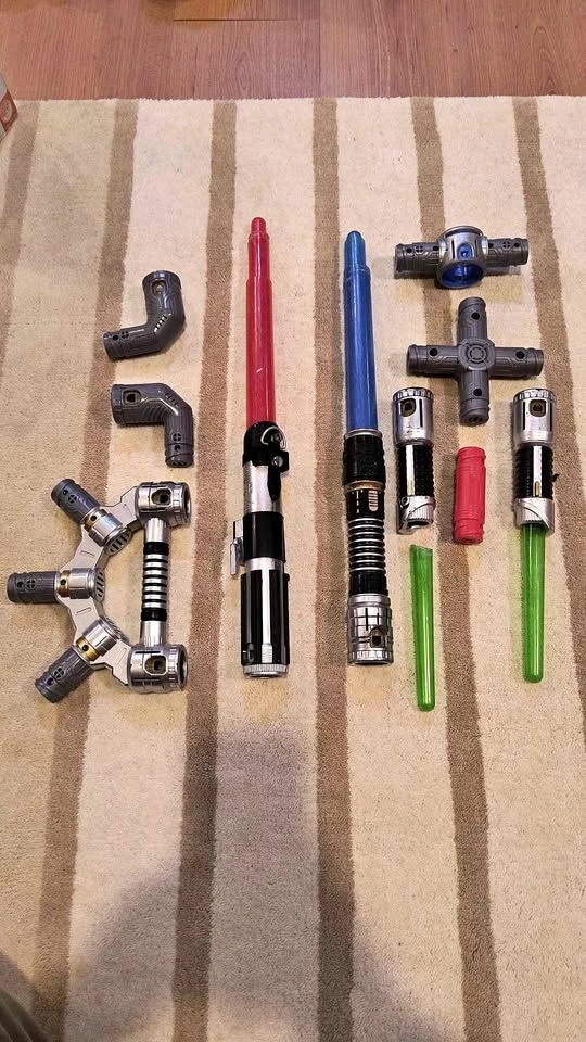 Hasbro Star Wars BladeBuilders Lightsaber Lot