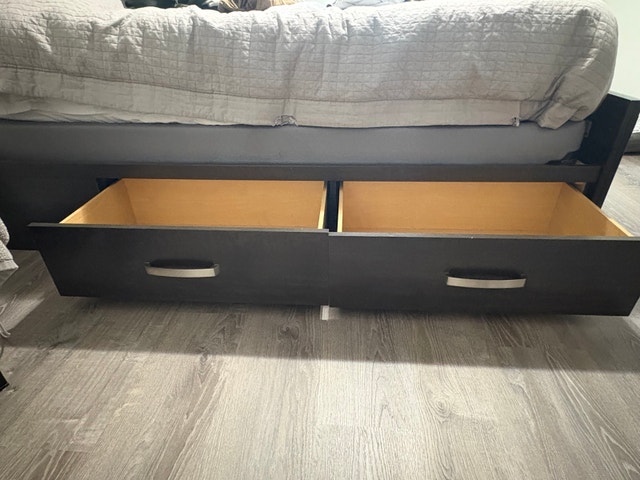 Queen Bed Frame with 4 oversized drawers + Box spring - photo 4