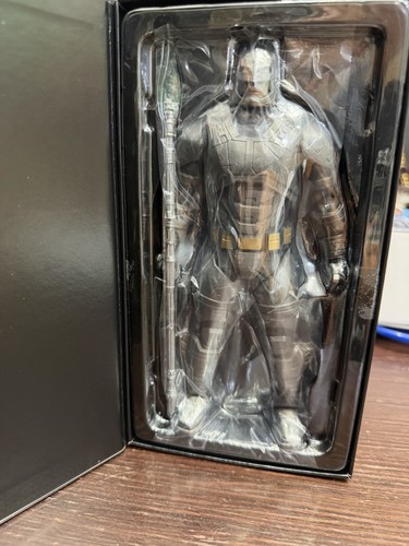 Genuine FondJoy BVS Dawn of Justice 1/9 Armored Batman Action Fi - photo 2