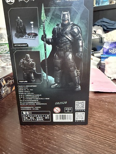 Genuine FondJoy BVS Dawn of Justice 1/9 Armored Batman Action Fi - photo 4